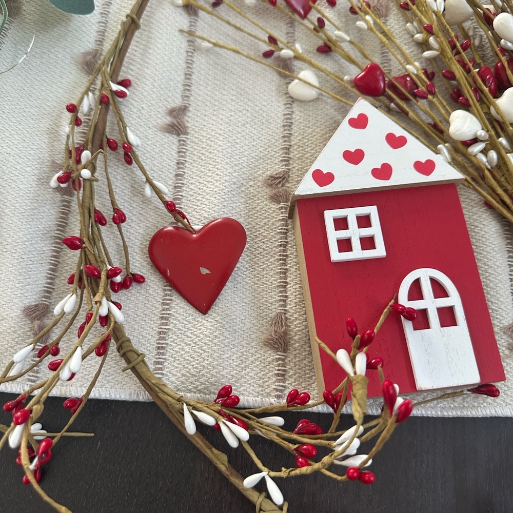 Valentine Decor Bundle - Garland, 3 stems, 2 block houses - Picture 5 of 11